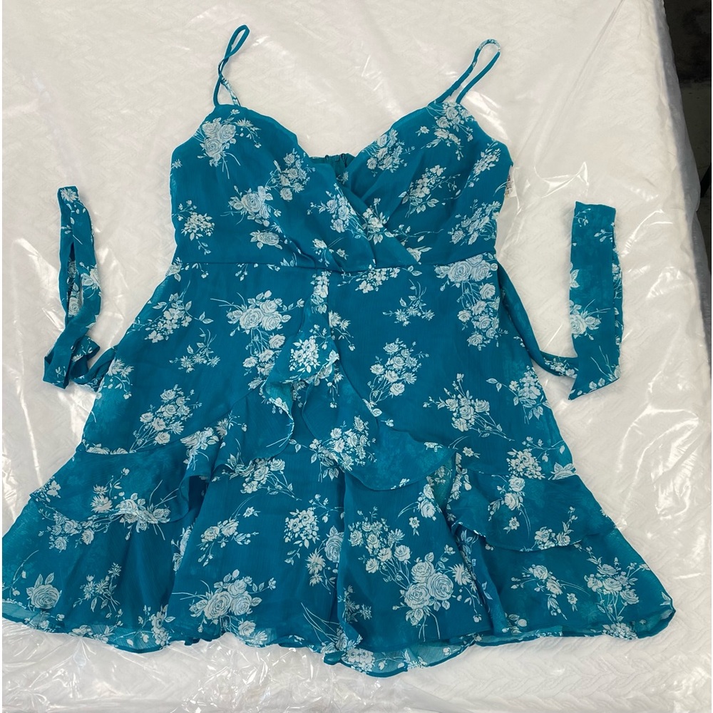 B. Smart junior size dress